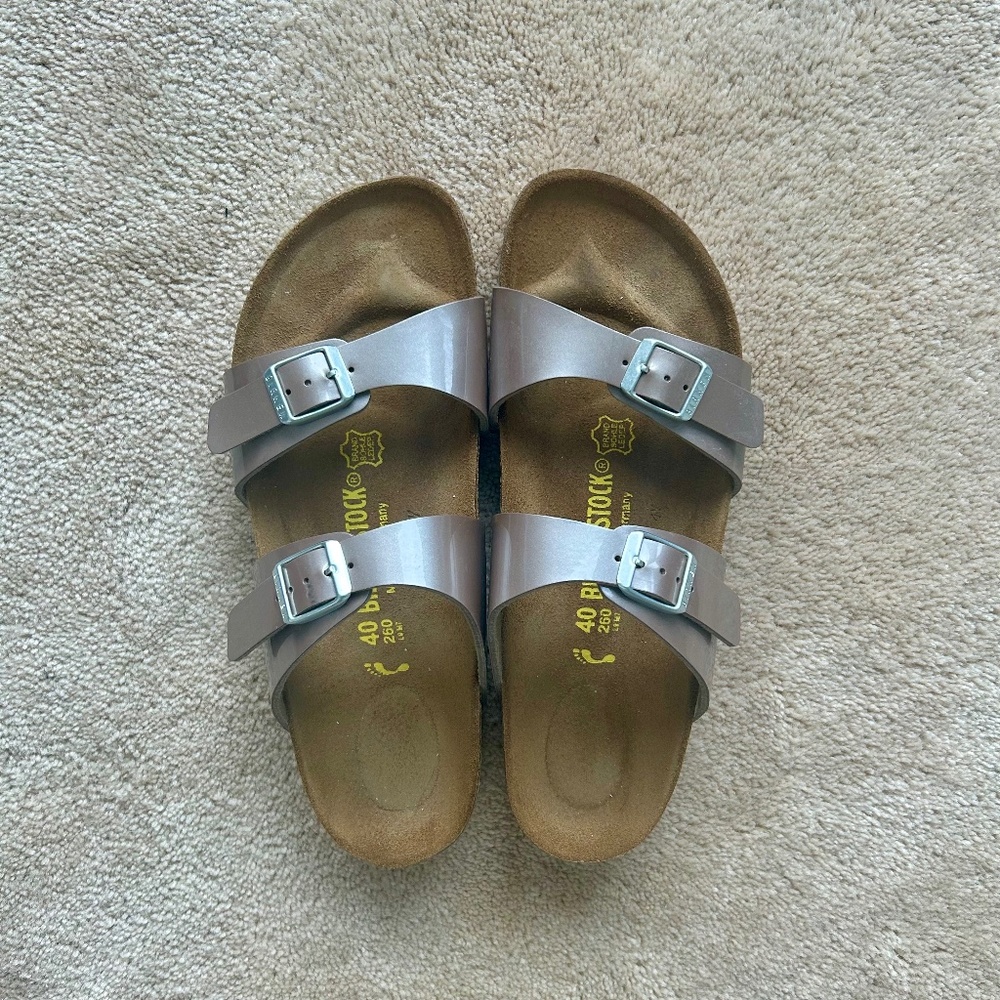 NWOT Birkenstock “Sydney” Sandal in Faded Purple Size 10/40 Width 260